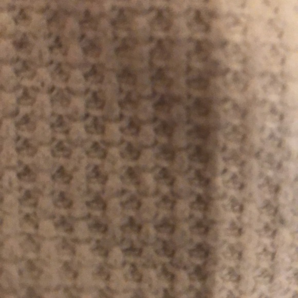 White long sleeve cropped. size small - Picture 3 of 4